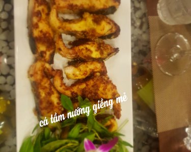 Cá tầm nướng riềng mẻ 