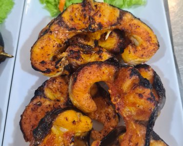 Cá tầm nướng muối ớt